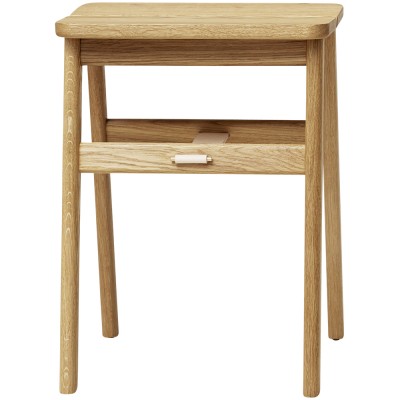 Tabouret Angle en chêne - Form and Refine