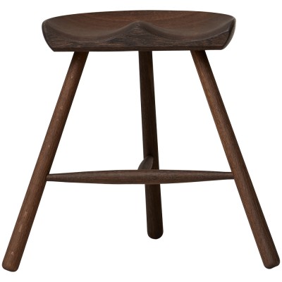 Tabouret Shoemaker en chêne fumé n°49 - Form and Refine