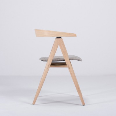 Chaise Ava chêne & tissu sable - Gazzda