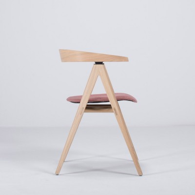Chaise Ava chêne & tissu rouge - Gazzda
