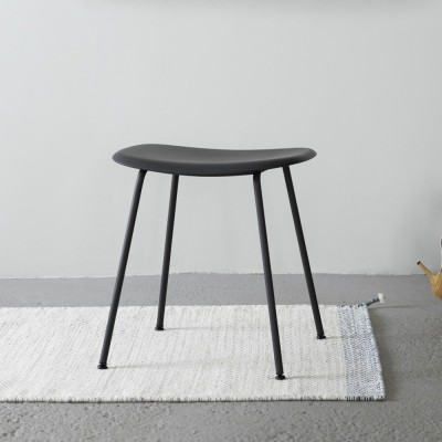 Tabouret Fiber noir & piètement acier - Muuto