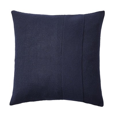 Coussin Layer bleu nuit M - Muuto